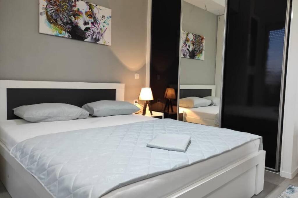 Centar One Apartmant Skopje Eksteriør bilde