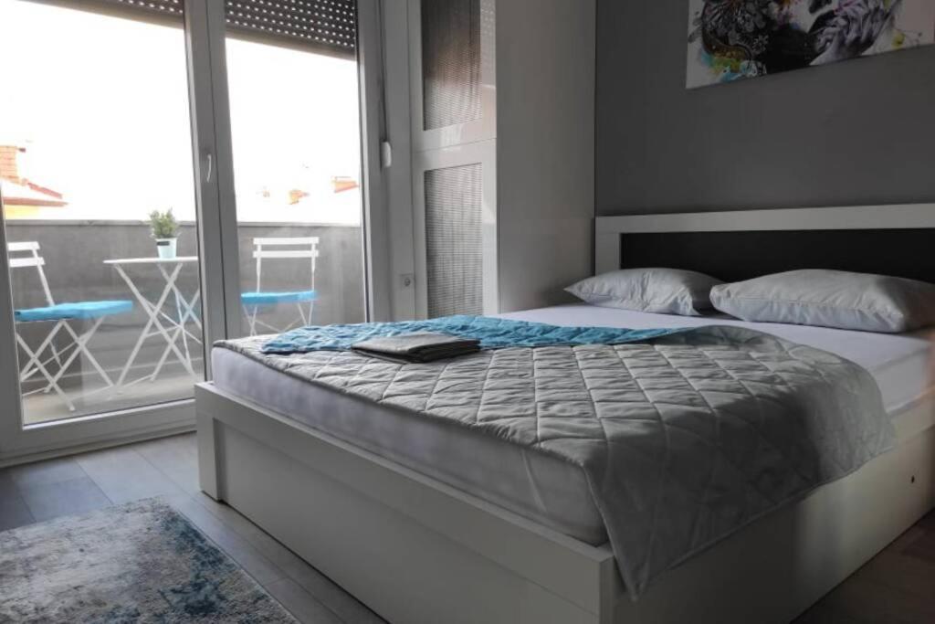 Centar One Apartmant Skopje Eksteriør bilde